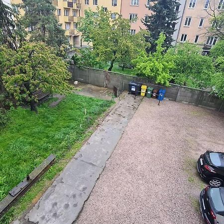 Appartamento Apartament Kruka - Srodmiescie 1 Lublino Esterno foto